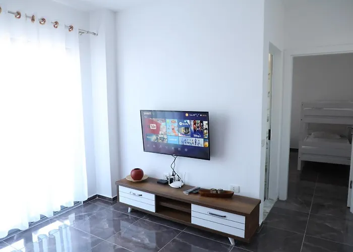 Lux4 Seaview & 43' Tv Netflix Apartman *