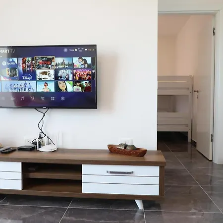 Lux4 Seaview & 43' Tv Netflix Apartamento