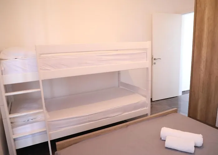 Lux4 Seaview & 43' Tv Netflix * Shëngjin